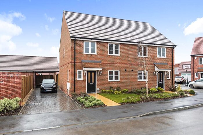 3 Bedroom Semi Detached House To Rent In Skinner Drive, Wokingham, RG41