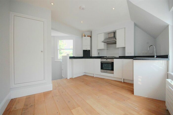 1 Bedroom Flat To Rent In Queen's Elm Parade, South Kensington, SW3