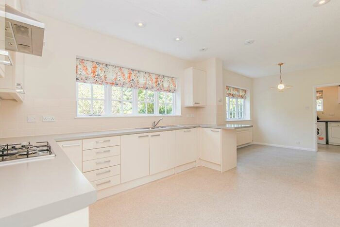 5 Bedroom Detached House To Rent In Charlbury Road, Oxford, OX2
