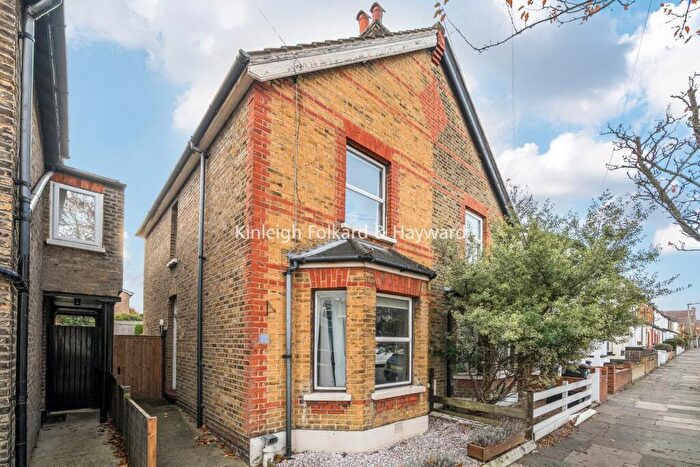 2 Bedroom Semi Detached House For Sale In Heathfield Road, Bromley, BR1