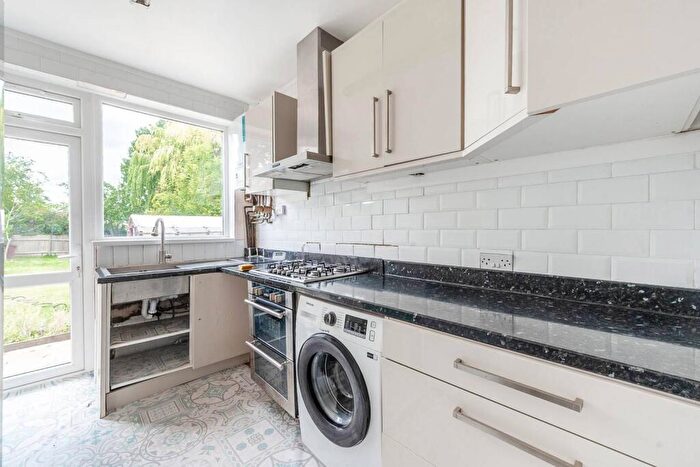 3 Bedroom Semi-Detached House To Rent In Streatfield Road, Kenton, Harrow, HA3