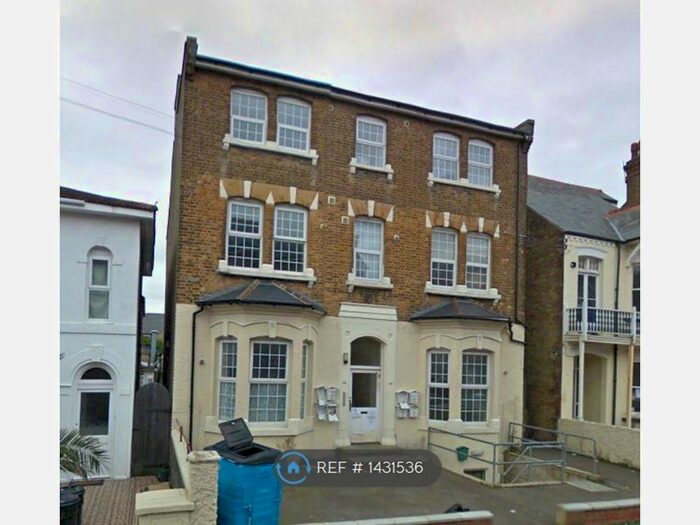 1 Bedroom Flat To Rent In Cliftonville, Margate, CT9