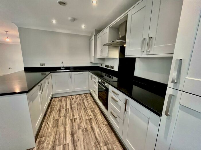 2 Bedroom Apartment To Rent In Ashfield Court, Low Fell, NE9