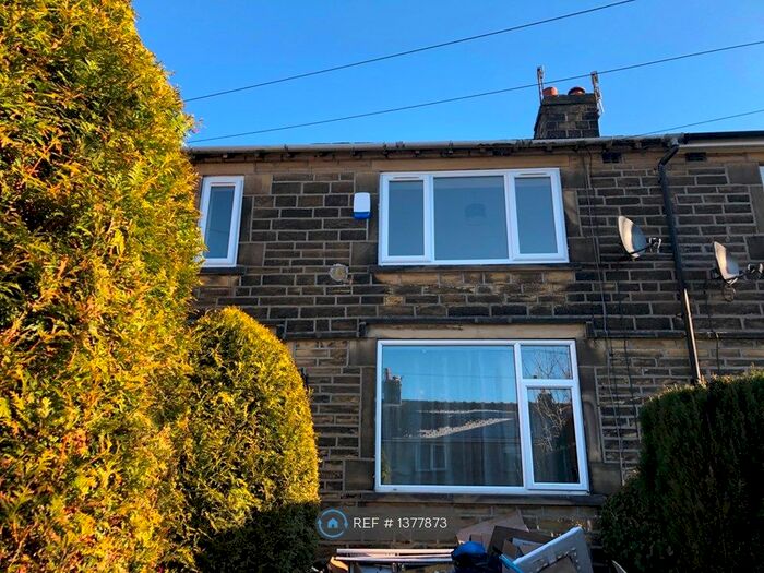 3 Bedroom Terraced House To Rent In Holmfield Gardens, Halifax, HX2