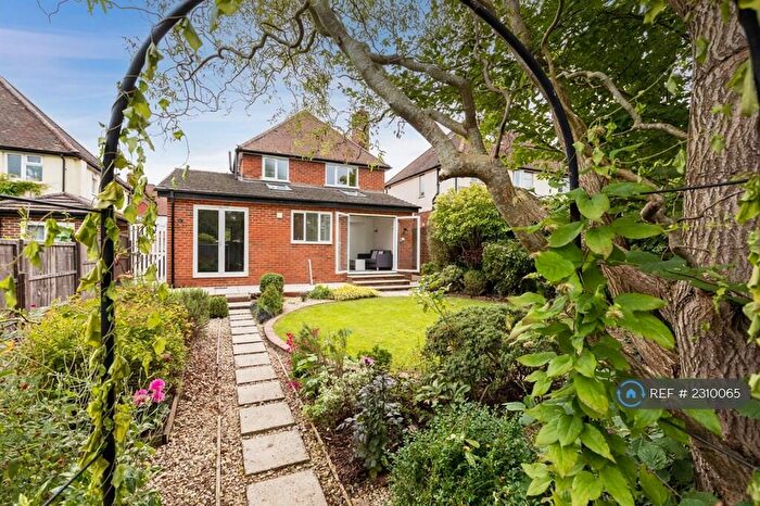 5 Bedroom Detached House To Rent In Cherry Tree Avenue, Guildford, GU2