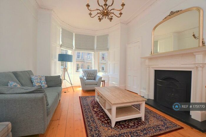 2 Bedroom Flat To Rent In Comely Bank Avenue, Edinburgh, EH4