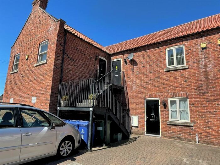 1 Bedroom Apartment To Rent In Waverley Court, Thorne, Doncaster, DN8