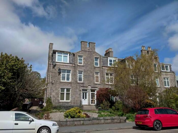 2 Bedroom Flat To Rent In North Deeside Road, Peterculter, Aberdeen, AB14