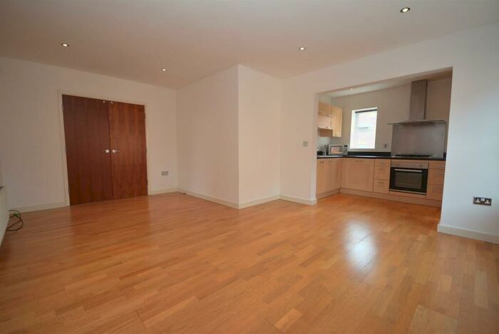 2 Bedroom Apartment To Rent In Drum Close, Allestree, Derby, DE22
