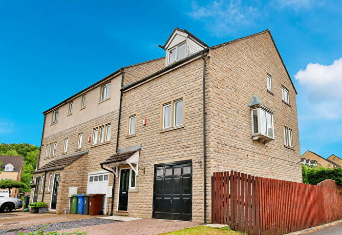 4 Bedroom Town House For Sale In Holmefield Gardens, Barrowford, Nelson, BB9