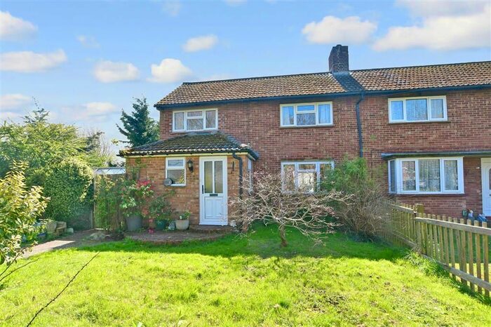 3 Bedroom End Of Terrace House For Sale In The Green, Burmarsh, Kent, TN29