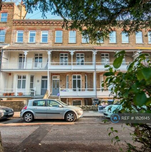 1 Bedroom Flat To Rent In Adrian Square, Westgate-On-Sea, CT8