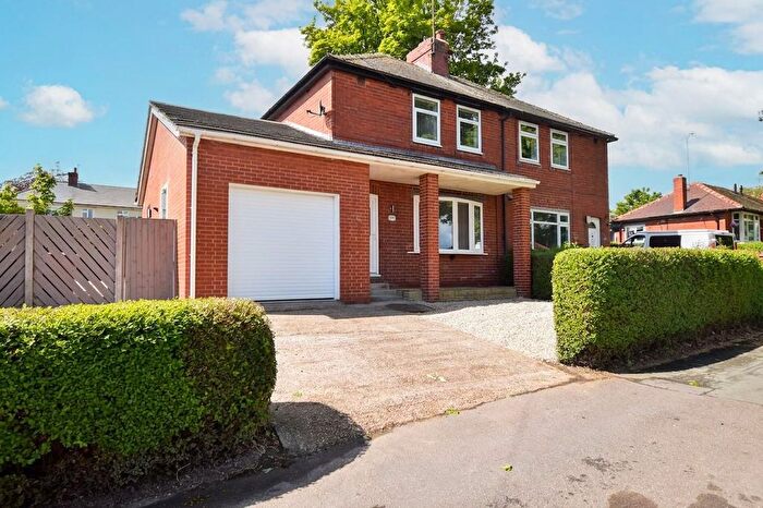 4 Bedroom Semi-Detached House To Rent In Chapel Garth, Ackworth, Pontefract, WF7