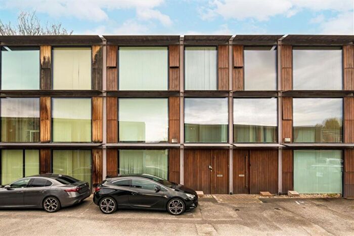 2 Bedroom Flat For Sale In Mulberry Place, Eltham, SE9