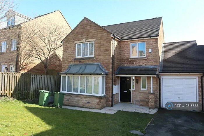 4 Bedroom Detached House To Rent In Robin Hood Road, Huddersfield, HD2