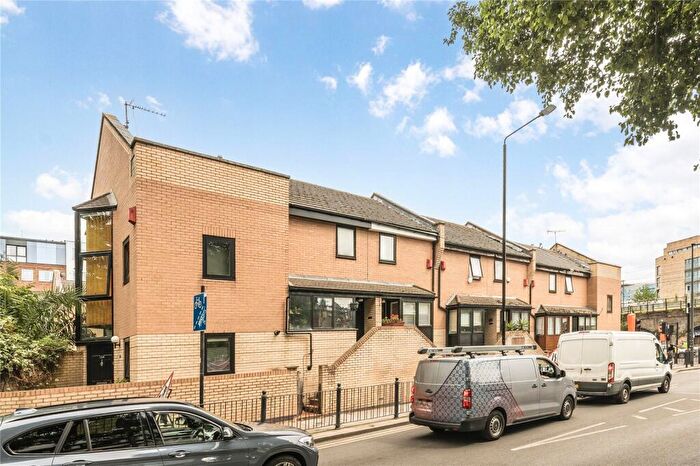 3 Bedroom Terraced House For Sale In Vallance Road, London, E2