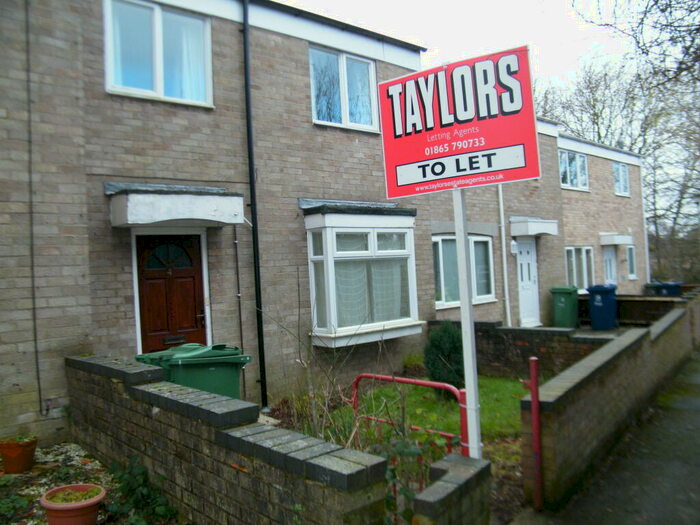 3 Bedroom House To Rent In Shaftsbury Road, Barton, OX3