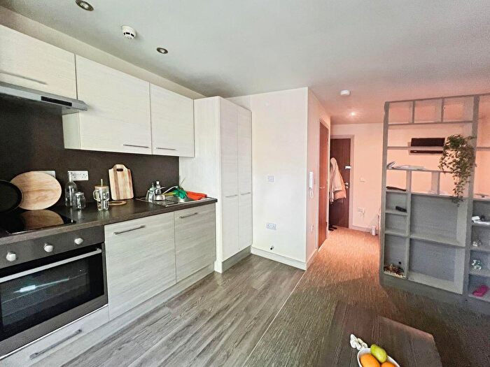Studio For Sale In Crook Street, Bolton, BL3 - Photo 2