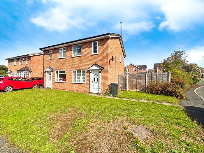 2 Bedroom Semi-Detached House For Sale In Cheriton Grove, Perton Wolverhampton, Staffordshire, WV6