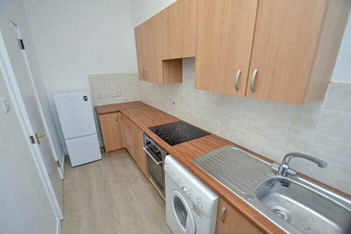 1 Bedroom Flat To Rent In / Wellshot Road, Tollcross, Glasgow, G32