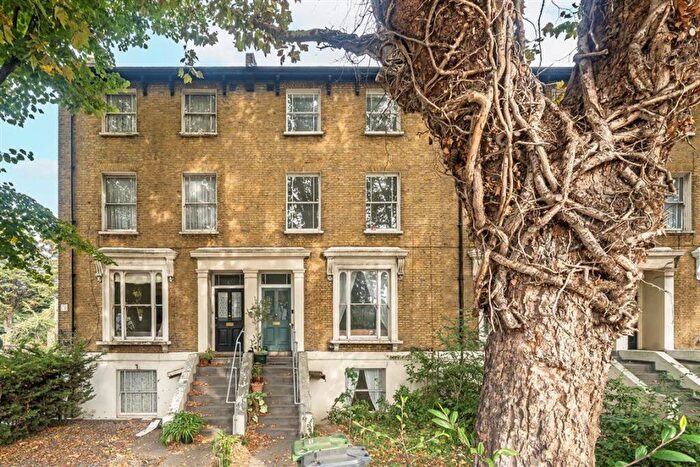 2 Bedroom Flat To Rent In New Cross Road, New Cross, SE14