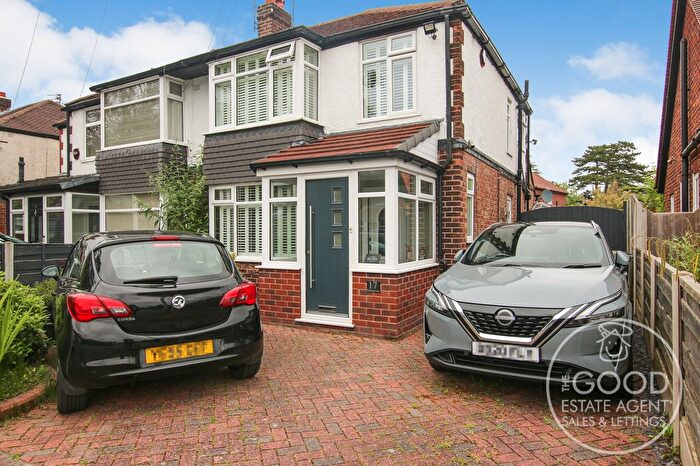 3 Bedroom Semi-Detached House To Rent In Richmond Avenue, Handforth, SK9