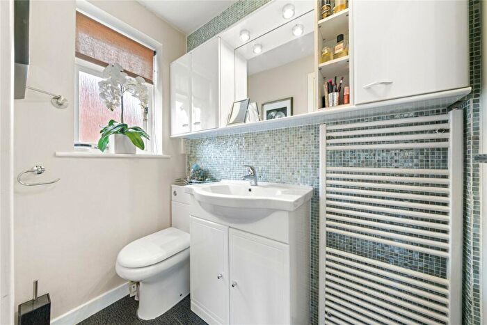 4 Bedroom Detached House For Sale In Netherby Park, Weybridge, Surrey, KT13