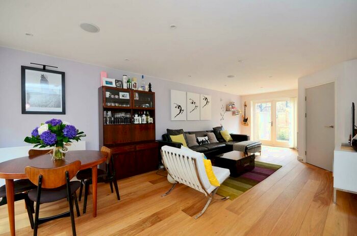 2 Bedroom House To Rent In Harbour Road, Camberwell, London, SE5