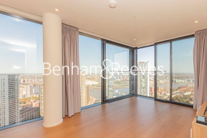 2 Bedroom Flat To Rent In Marsh Wall, London, E14
