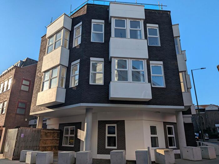 1 Bedroom Apartment To Rent In London Road, Redhill, Redhill, RH1