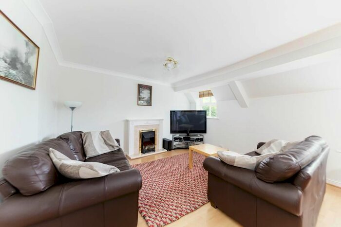 2 Bedroom Flat To Rent In Regency Court, Jesmond Road, Sandyford, Newcastle Upon Tyne, NE2