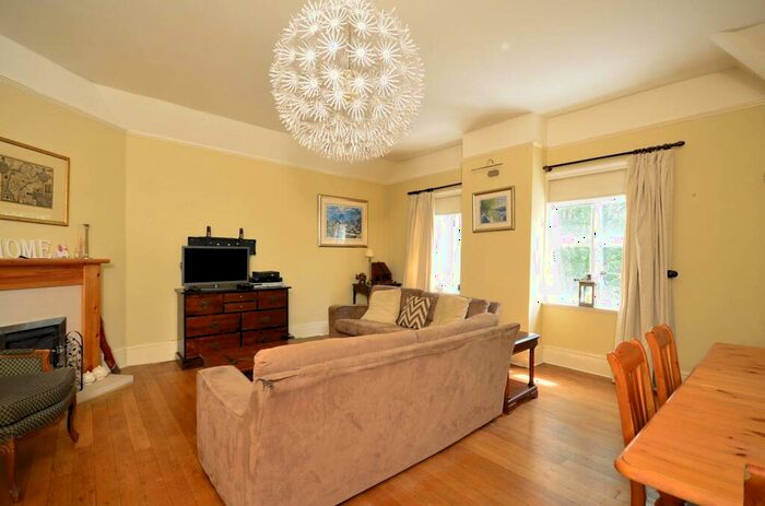 3 Bedroom Maisonette To Rent In Sandy Lane, Woking, GU22