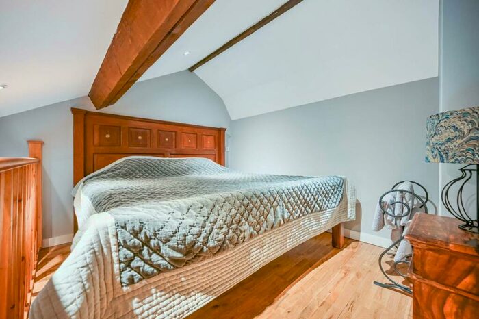 3 Bedroom Barn Conversion For Sale In Amerden Lane, Taplow, Maidenhead, SL6