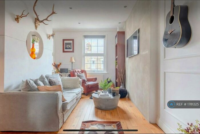 2 Bedroom Flat To Rent In Jenner Road, London, N16