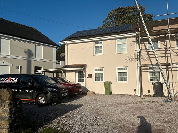 3 Bedroom Semi-Detached House To Rent In Kingsteignton Road, Newton Abbot, TQ12