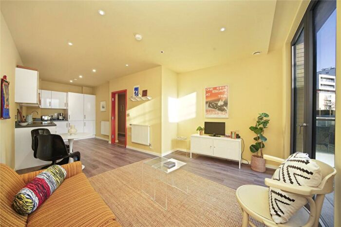 1 Bedroom Apartment For Sale In Alie Street, E1
