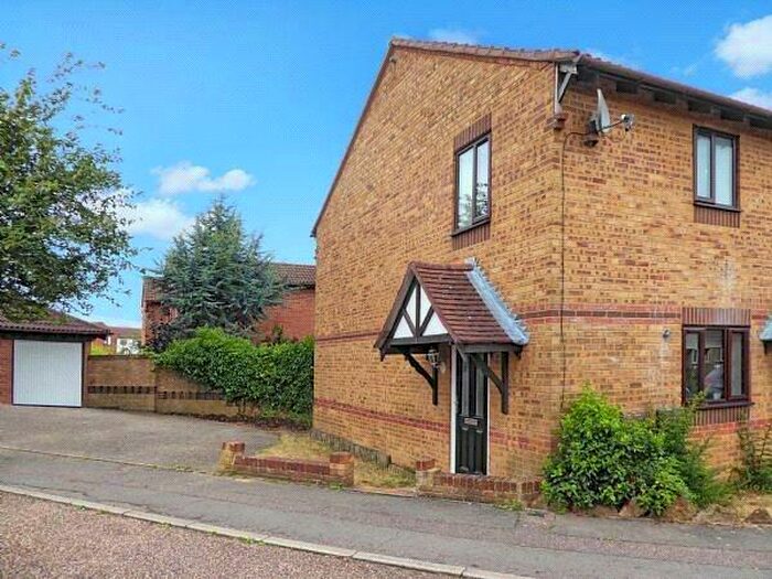 2 Bedroom Semi-Detached House To Rent In Sycamore Gardens, Bicester, Oxfordshire, OX26