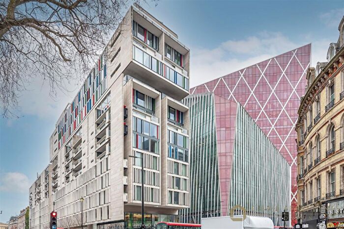 3 Bedroom Flat To Rent In Nova Building, London, SW1W