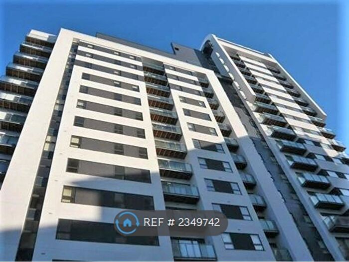 2 Bedroom Flat To Rent In Britton House, Manchester, M4