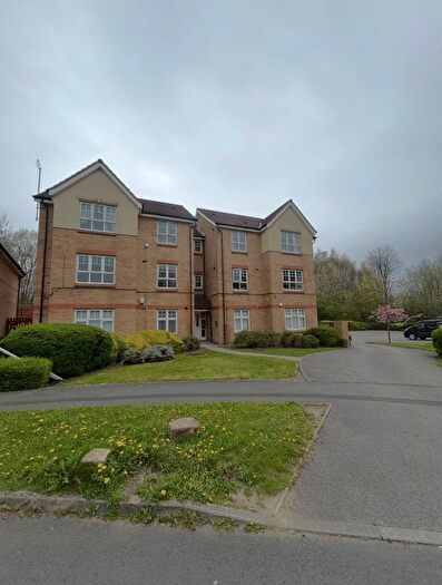 2 Bedroom Apartment To Rent In Tavistock Park, Leeds ., LS12