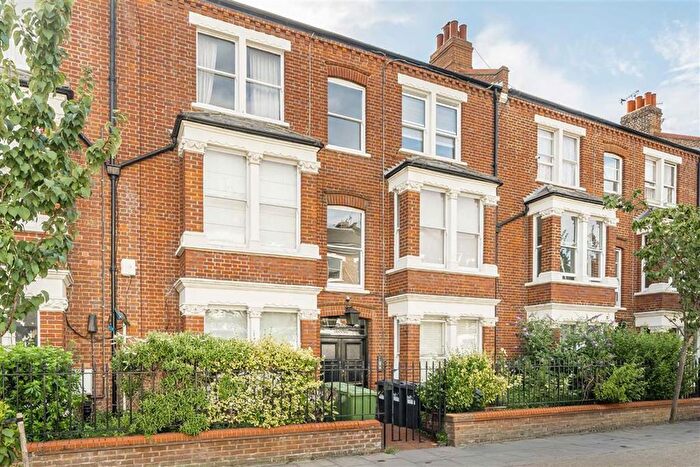 1 Bedroom Flat For Sale In Sulgrave Road, Brook Green, W6