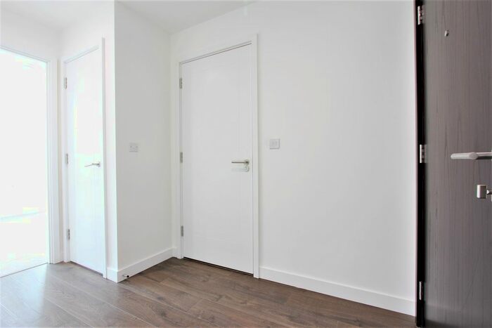 1 Bedroom Flat To Rent In Hartingtons Court, Coster Avenue, London, N4
