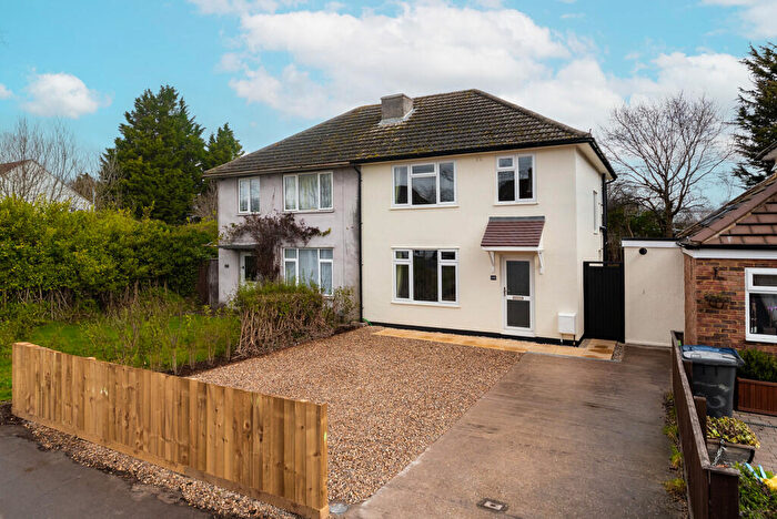 3 Bedroom Semi-Detached House For Sale In Birdwood Road, Cambridge, CB1