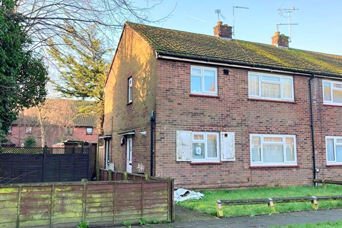 1 Bedroom Flat For Sale In Groom Park, Clacton-On-Sea, CO15