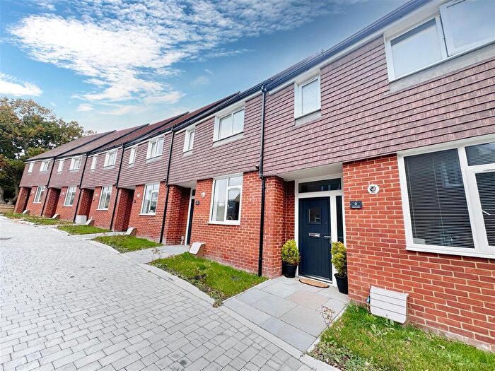 3 Bedroom Terraced House To Rent In Market Gardens, Fairlight, TN35