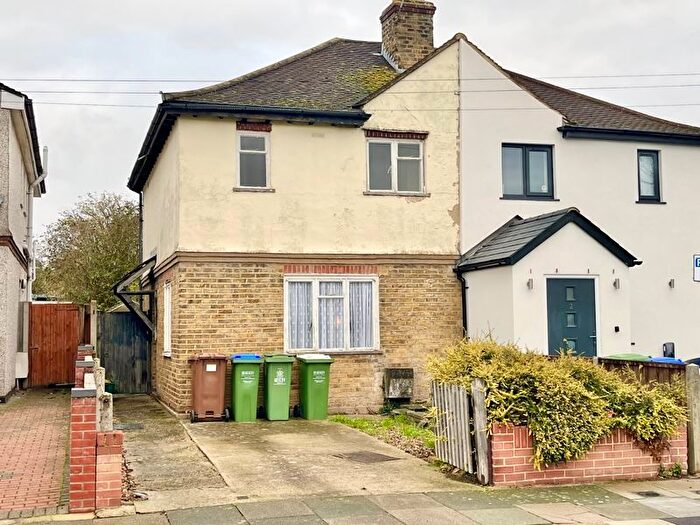 2 Bedroom Semi Detached House For Sale In Bradbourne Road, Bexley, DA5