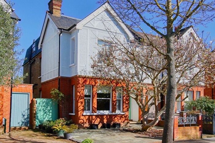 5 Bedroom Semi Detached House For Sale In Cedars Road, Hampton Wick, KT1