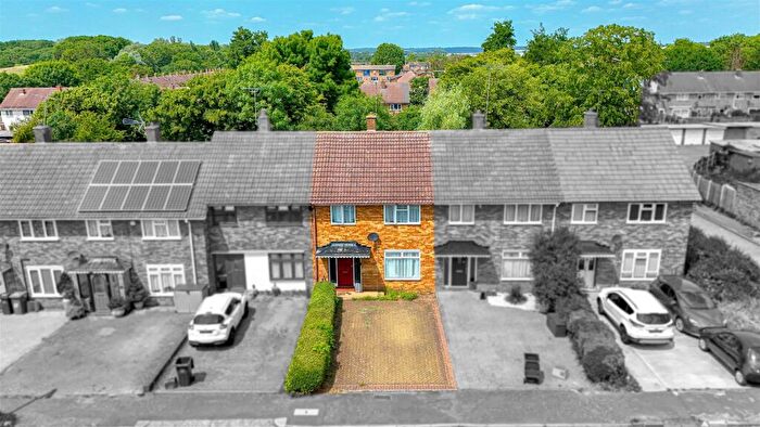 3 Bedroom Terraced House For Sale In Little Bentley, Basildon, SS14