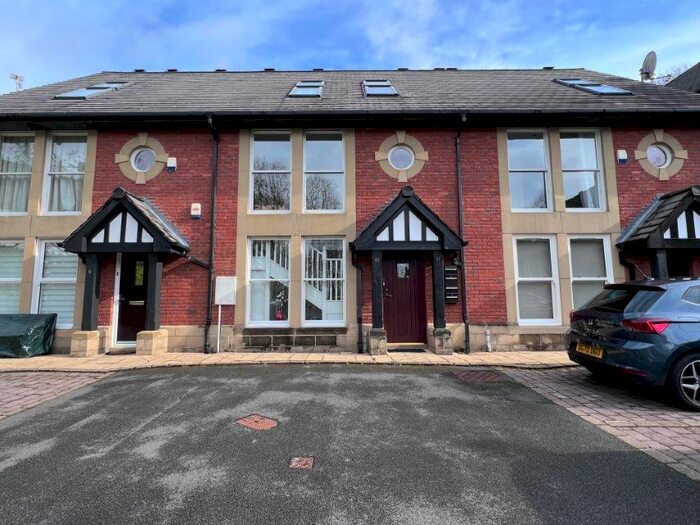 2 Bedroom Flat To Rent In Stockmar Grange, Bolton, BL1