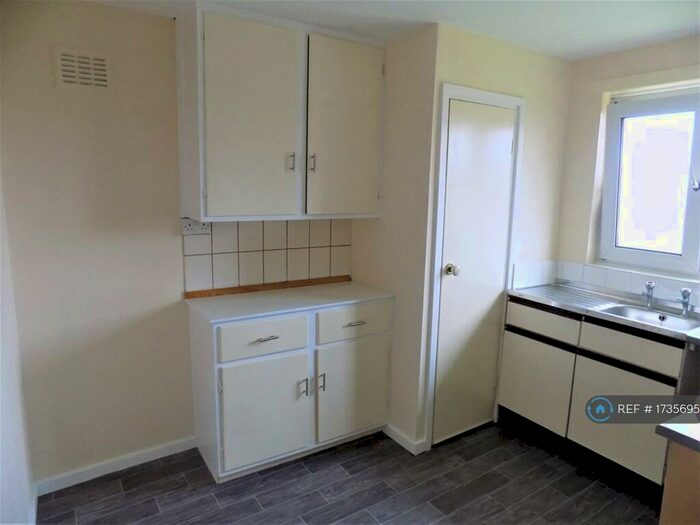 1 Bedroom Flat To Rent In Prospect Walk, Shipley, BD18